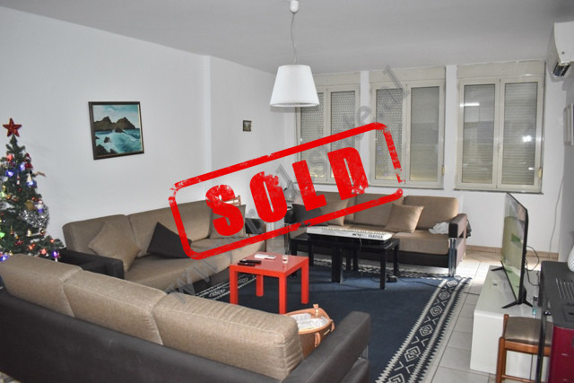 Apartament 2+1 per shitje ne rrugen Faik Konica prane Stadiumit Air Albania.
Pozicionohet ne katin 